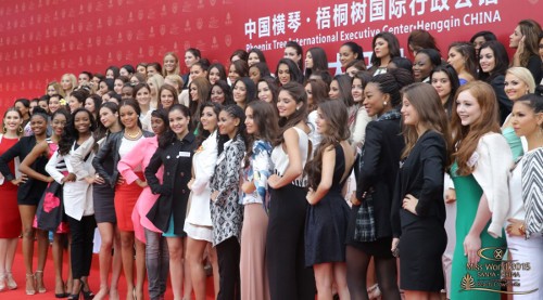 Nguoi dep Miss World 2015 khoe sac tai thanh pho Chau Hai